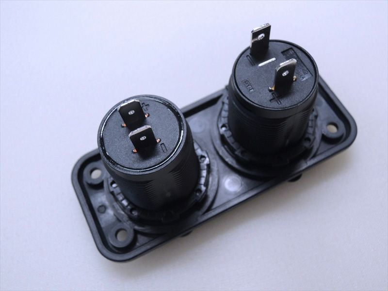 USB2ポート＋シガーソケット | オグショーオフィシャルネットストア