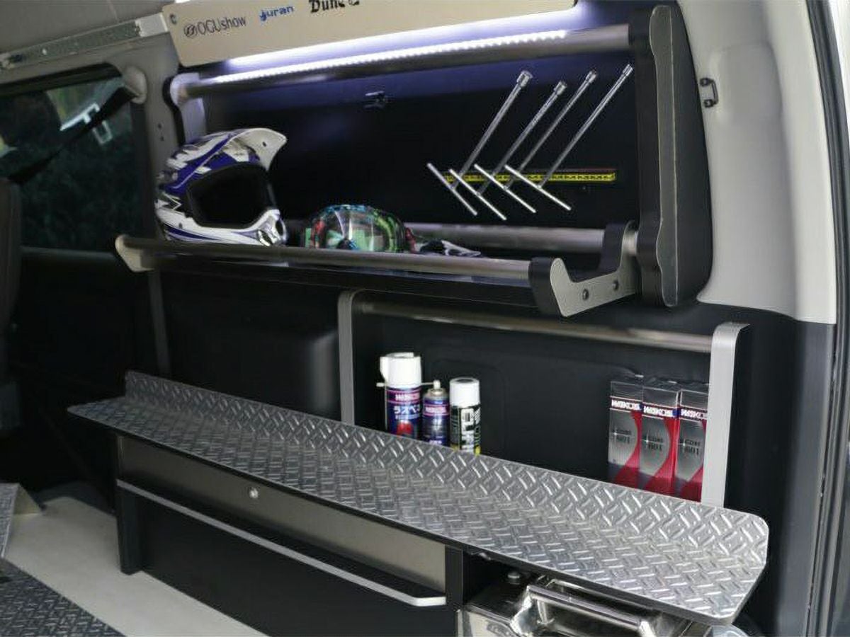 標準サイズ　200系 ハイエース　スライド式道具箱 ハイエース スライドフロア セパレートタイプ -ハイエース200系専門店