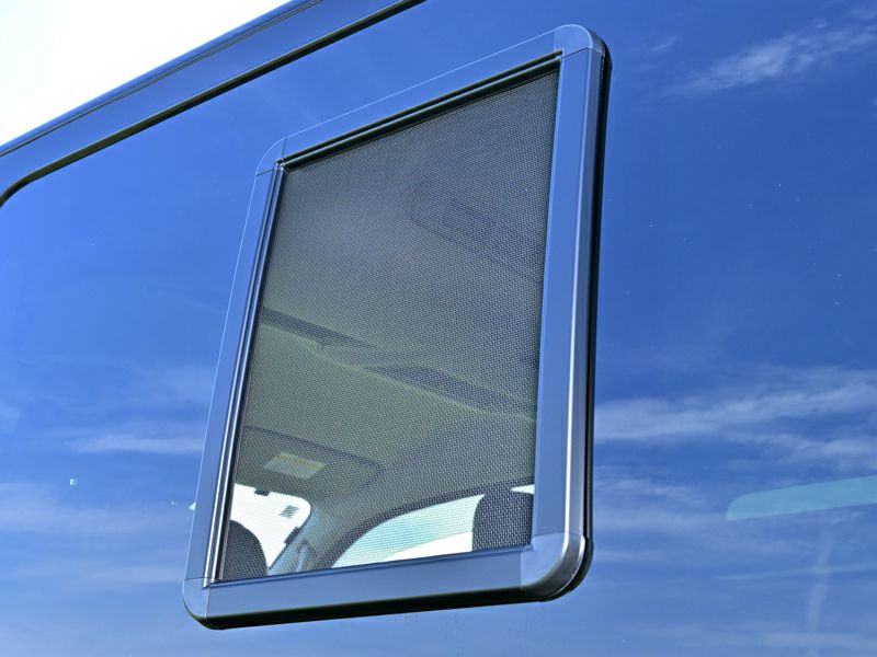 日産キャラバンNV350 OGUshow アミエース　2枚（左右）（小） 000000000096-07.jpg?size=org&t