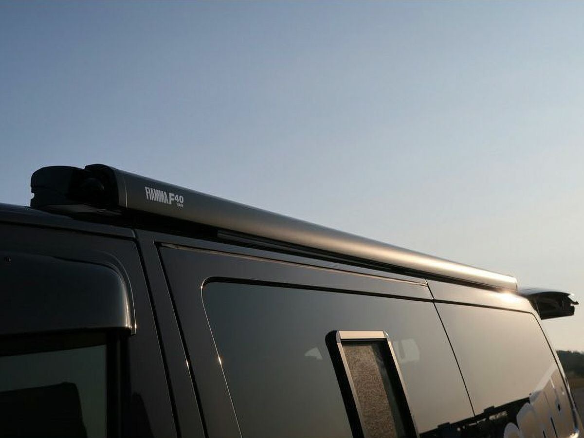 キャラバン ロングボディ標準ルーフ FIAMMAサイドオーニングF40van