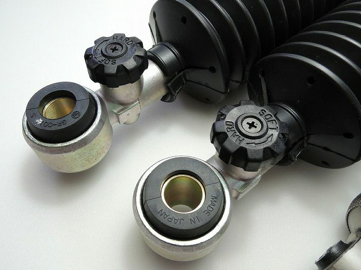 キャラバン OHLINS DFVショックアブソーバー 1台分セット | オグショー