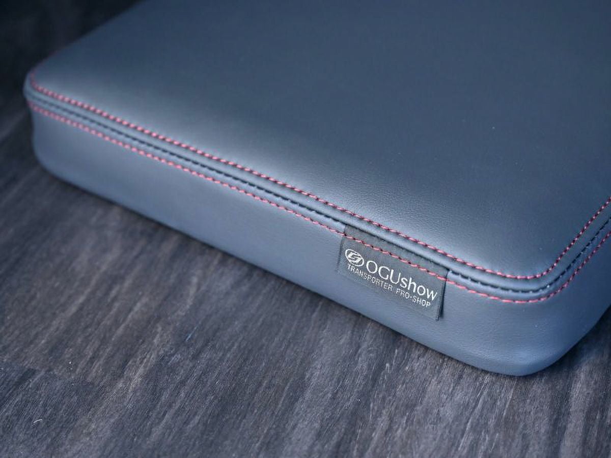 ランドクルーザー300 ESベッドシステム | オグショーオフィシャル